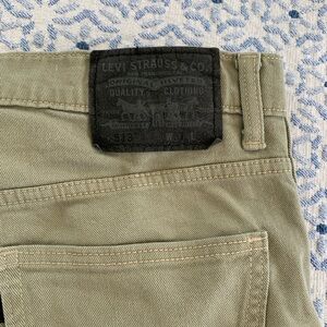 Levi’s 513. 31x28.5